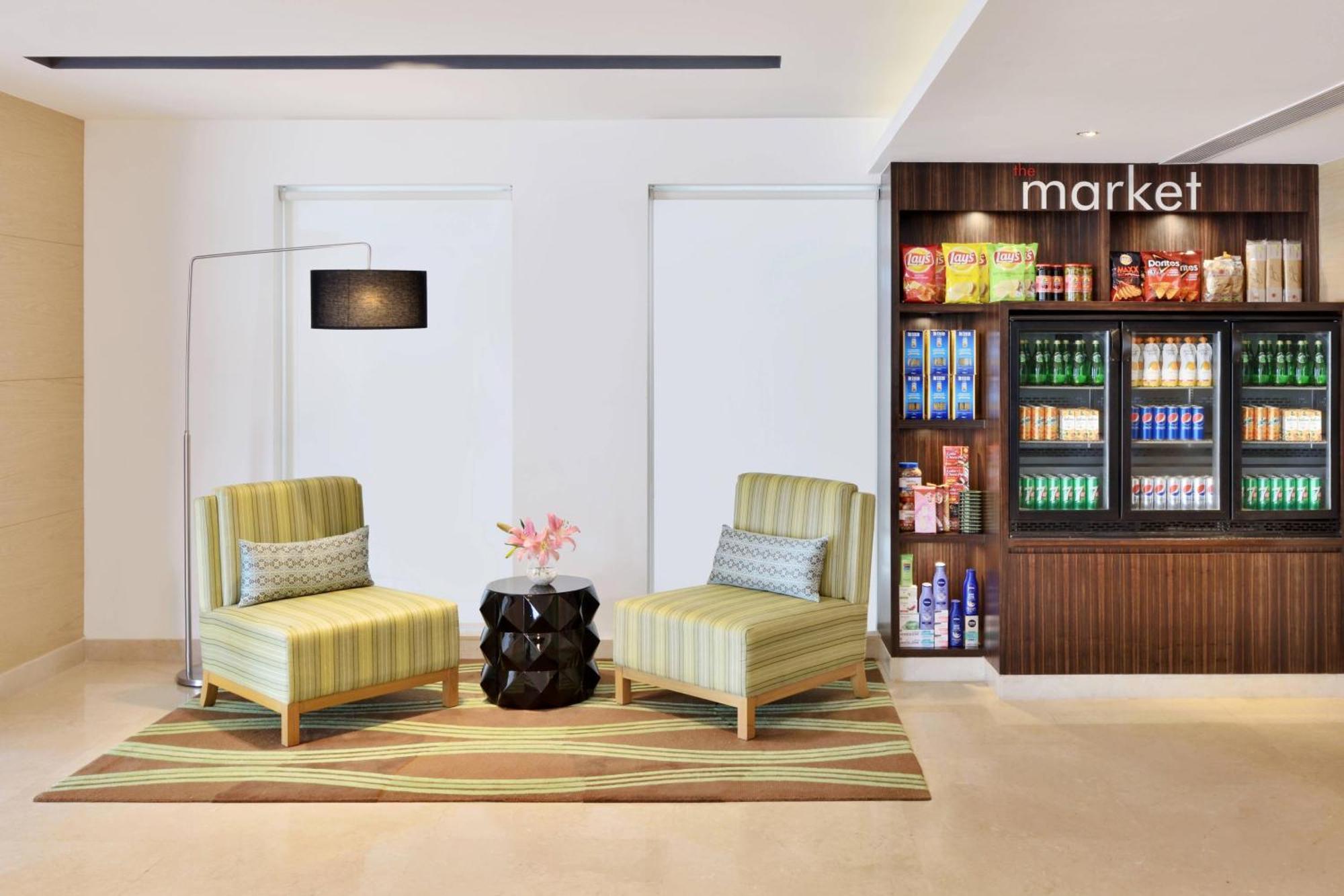 Hotel Fairfield By Marriott Chennai Omr Exterior foto
