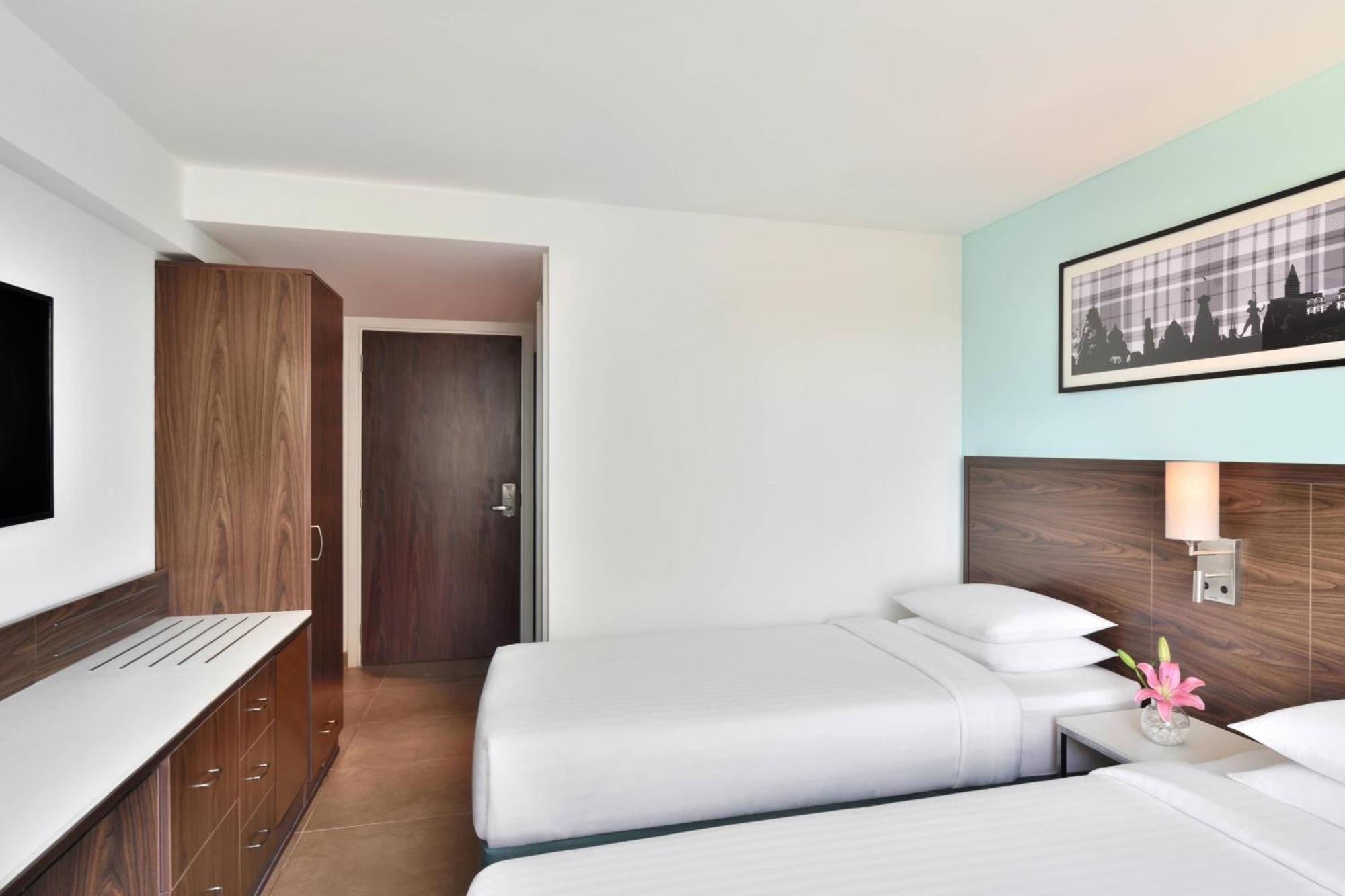 Hotel Fairfield By Marriott Chennai Omr Exterior foto